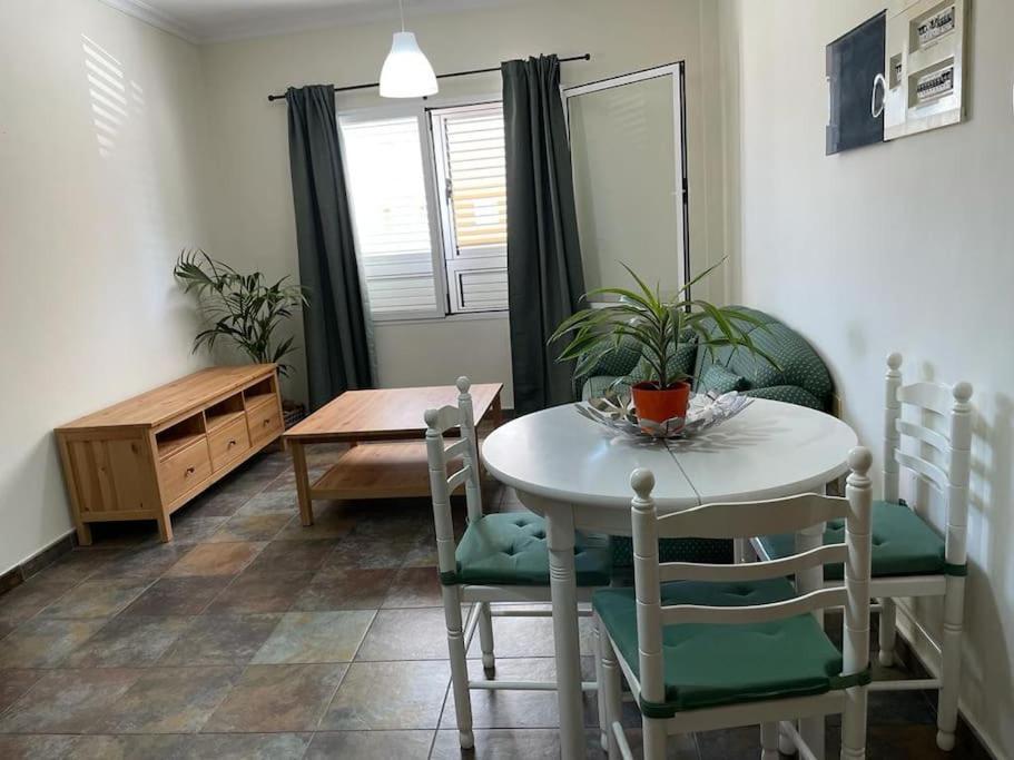 Viv.Vacacion. Lucia: Apartamento Centrico Ingenio. Bagian luar foto